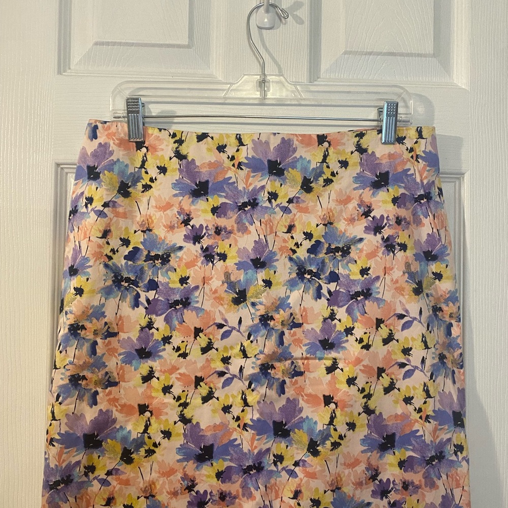 Talbots Sz 10 Elegant Floral Pencil Skirt - Picture 3 of 6
